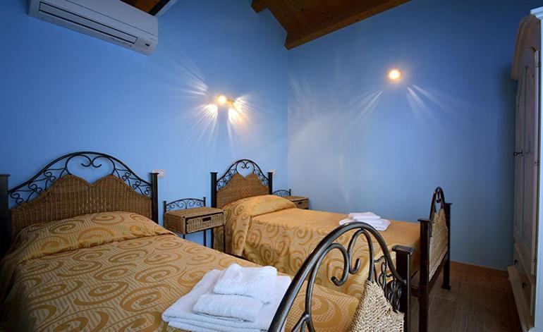 B&B Il Cenerino Сант-Антиоко Экстерьер фото